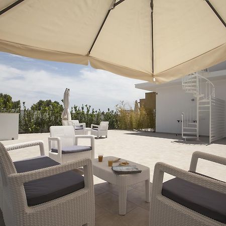 Filo Di Vento Hotell Porto Cesareo Exteriör bild