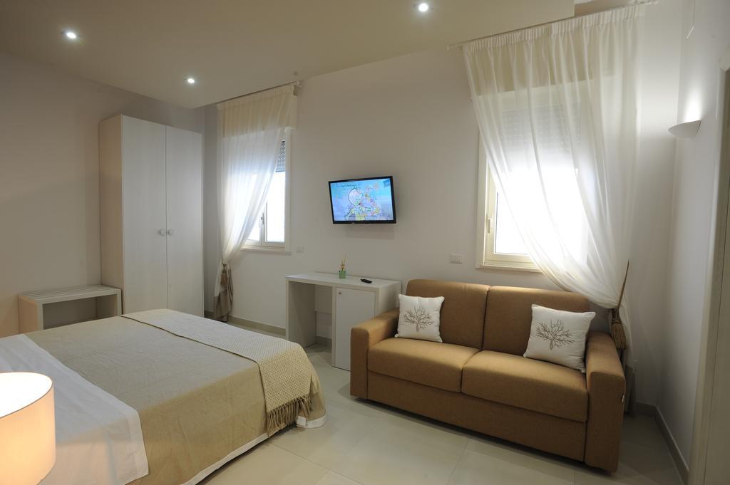 Filo Di Vento Hotell Porto Cesareo Exteriör bild