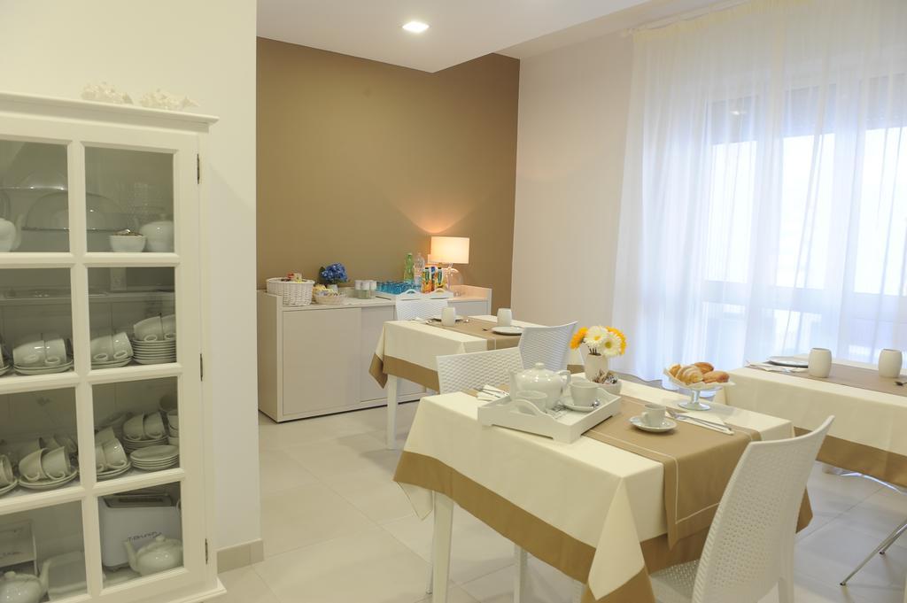 Filo Di Vento Hotell Porto Cesareo Exteriör bild