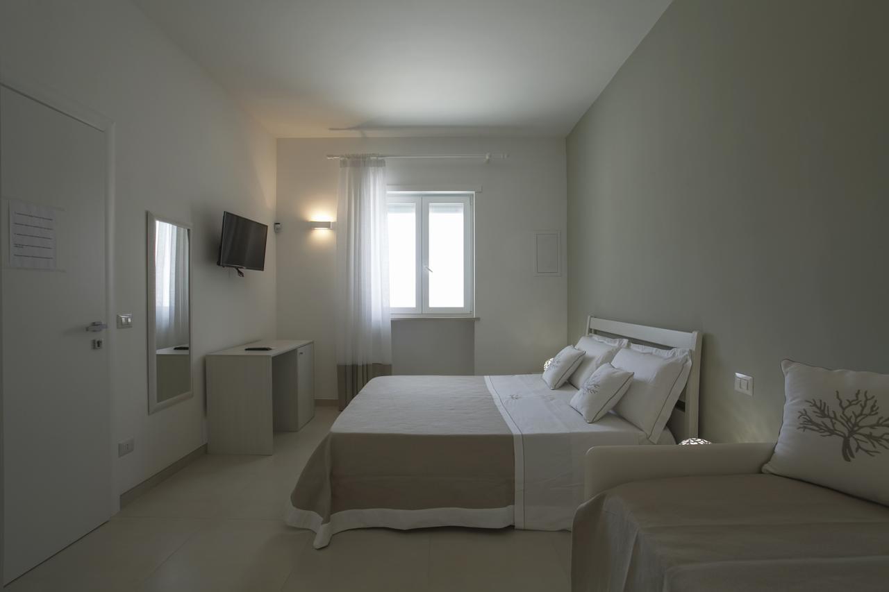 Filo Di Vento Hotell Porto Cesareo Exteriör bild