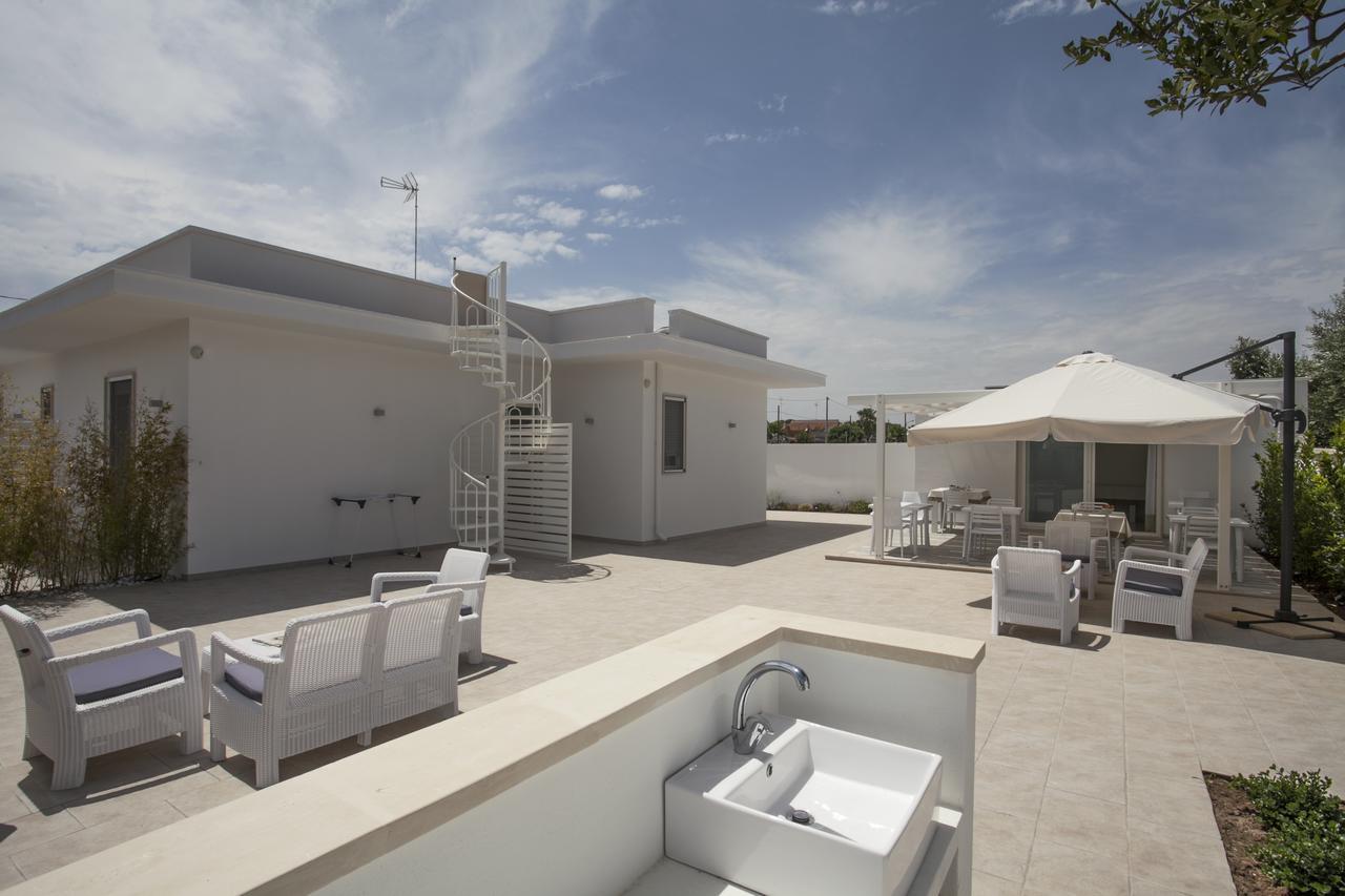 Filo Di Vento Hotell Porto Cesareo Exteriör bild