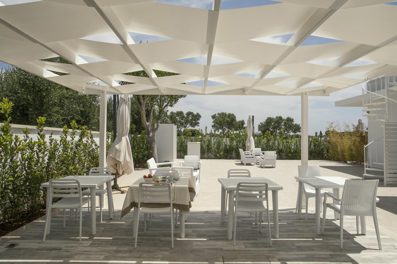 Filo Di Vento Hotell Porto Cesareo Exteriör bild